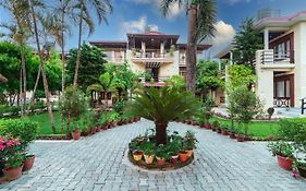 Royal Tiger Luxury Resort 4 Star