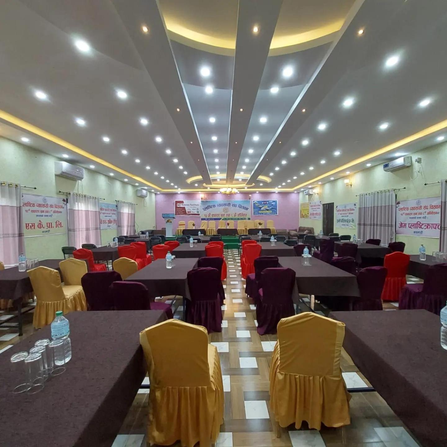 Royal Tiger Luxury Resort 4 Star Sauraha Exterior foto